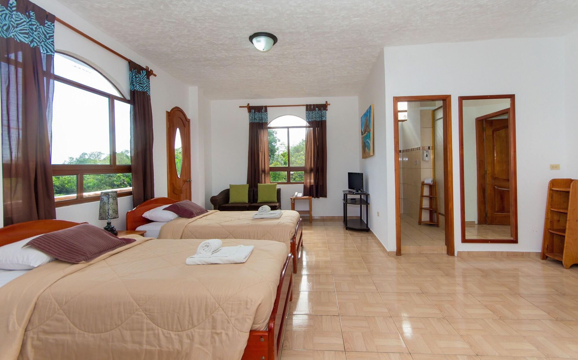Hotel Twin Galapagos Пуэрто-Айора Экстерьер фото