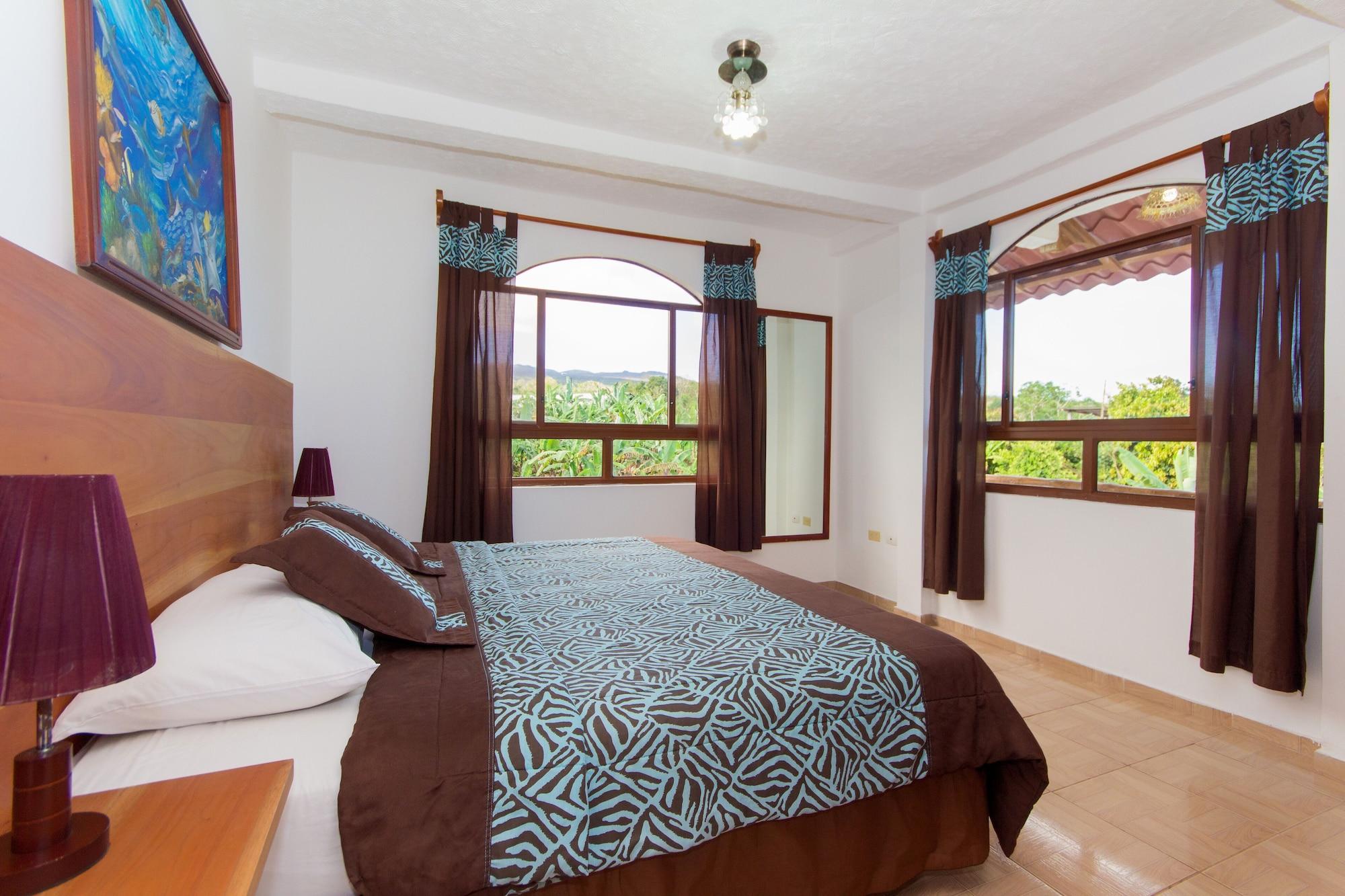 Hotel Twin Galapagos Пуэрто-Айора Экстерьер фото