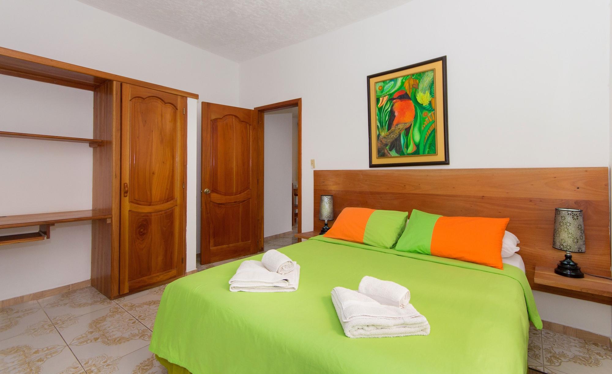 Hotel Twin Galapagos Пуэрто-Айора Экстерьер фото