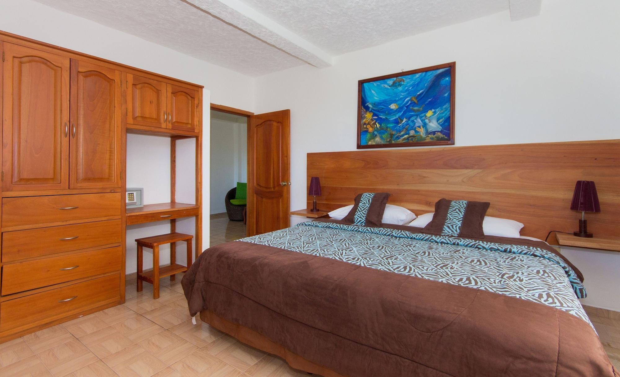 Hotel Twin Galapagos Пуэрто-Айора Экстерьер фото