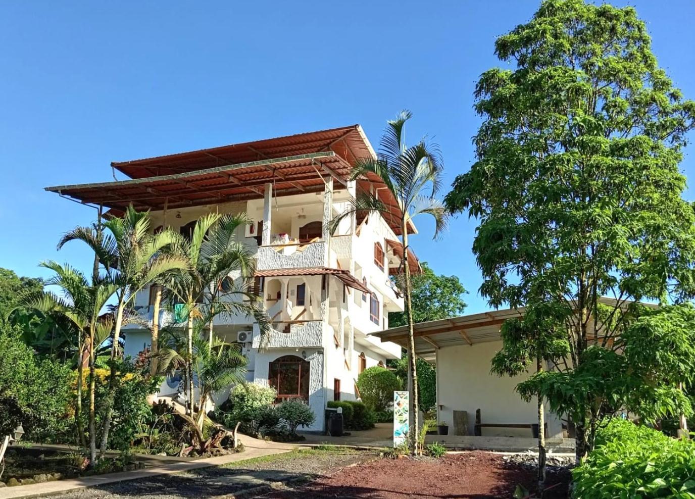 Hotel Twin Galapagos Пуэрто-Айора Экстерьер фото