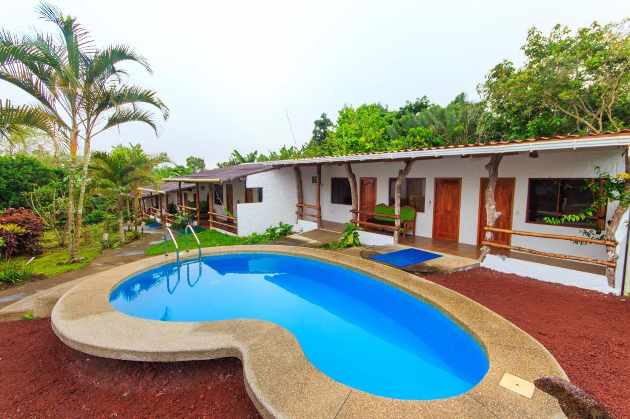 Hotel Twin Galapagos Пуэрто-Айора Экстерьер фото