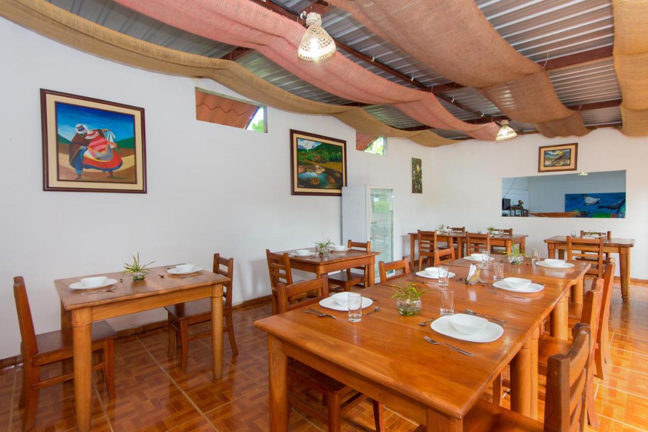 Hotel Twin Galapagos Пуэрто-Айора Экстерьер фото